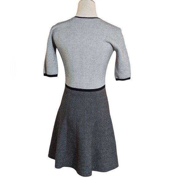 Club Monaco Stretch Black and Gray Basic Mini Dress - Picture 4 of 7